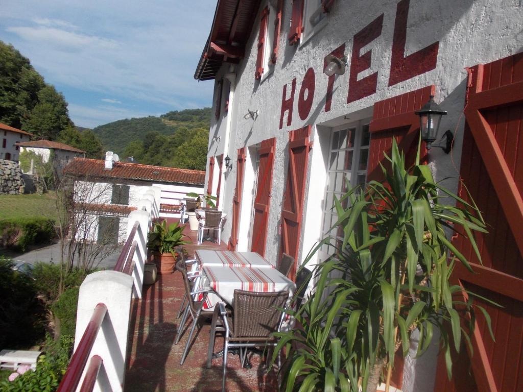 Arnéguy Hotel Le Clementenia מראה חיצוני תמונה