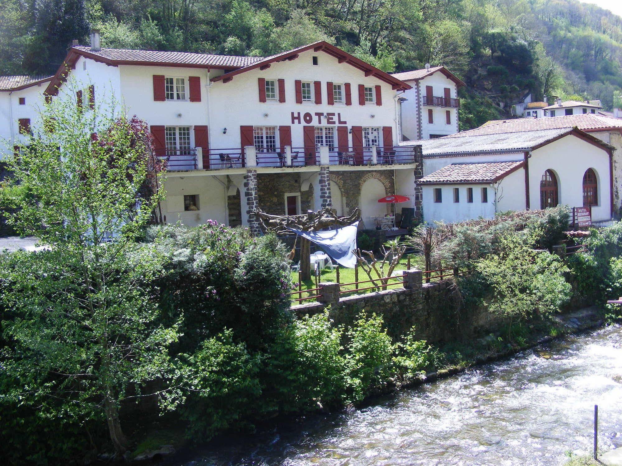 Arnéguy Hotel Le Clementenia מראה חיצוני תמונה